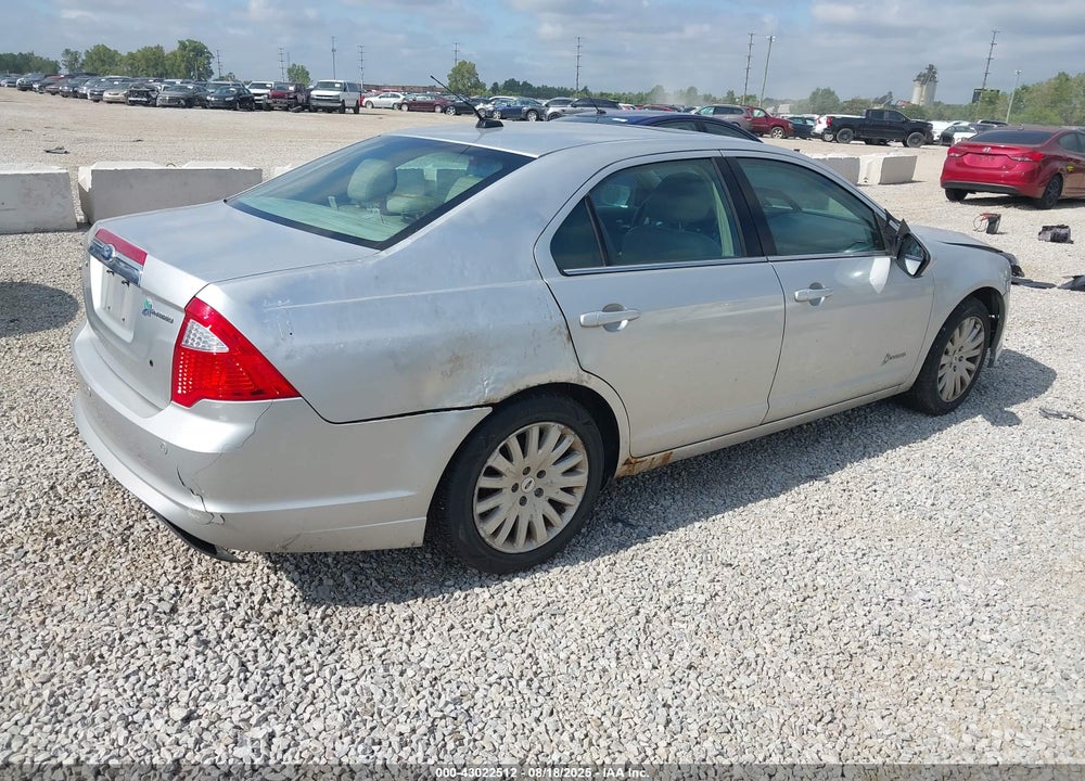 2011 FORD FUSION VIN: 3FADP0L31BR292494