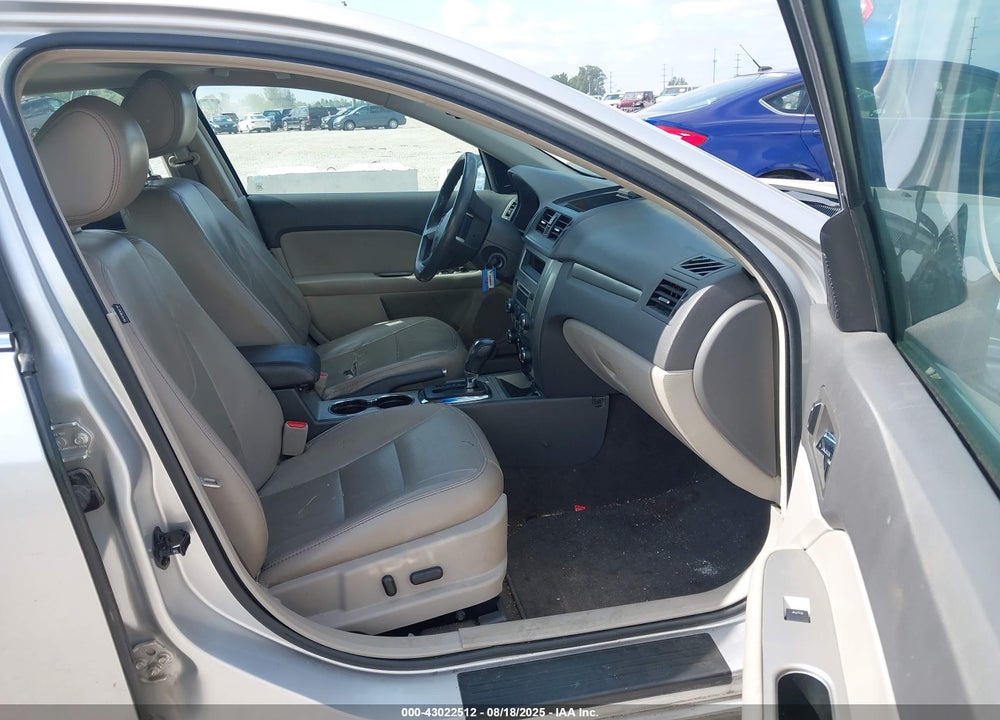 2011 FORD FUSION VIN: 3FADP0L31BR292494