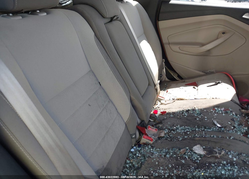 2016 FORD ESCAPE VIN: 1FMCU9G95GUC83441