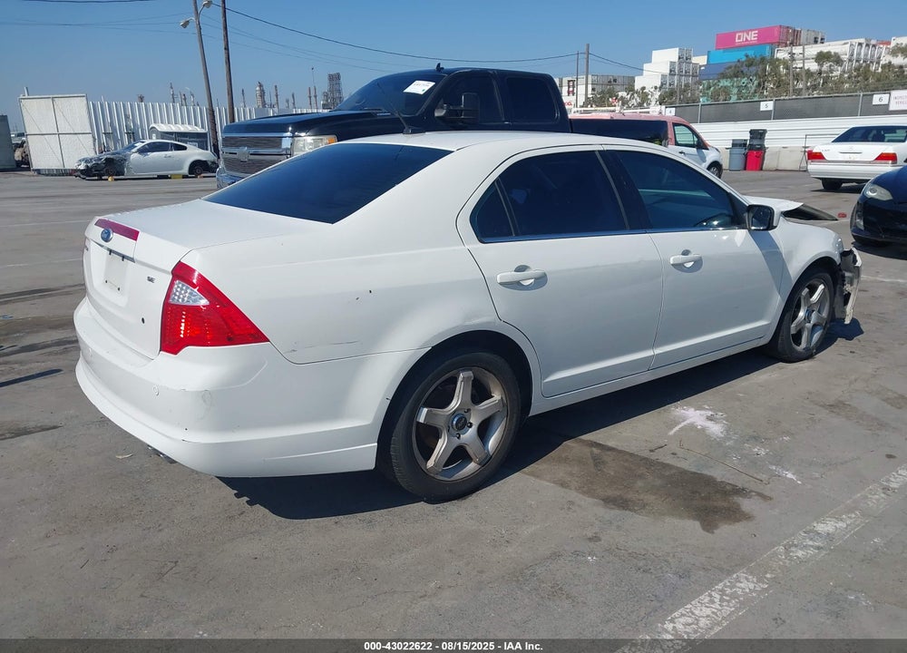 2011 FORD FUSION VIN: 3FAHP0HA0BR323811