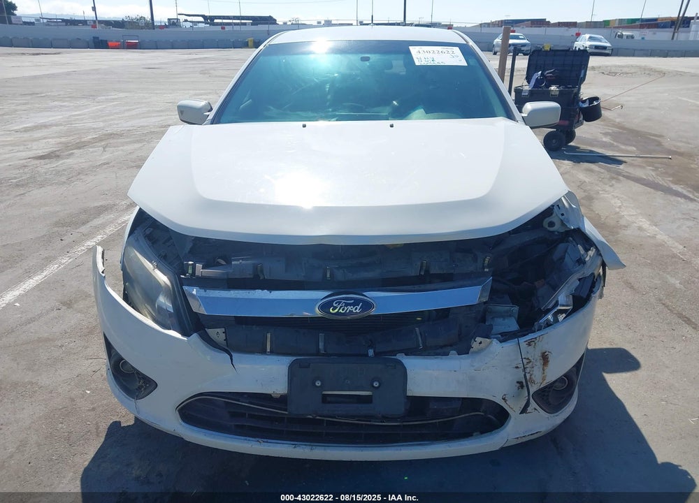 2011 FORD FUSION VIN: 3FAHP0HA0BR323811