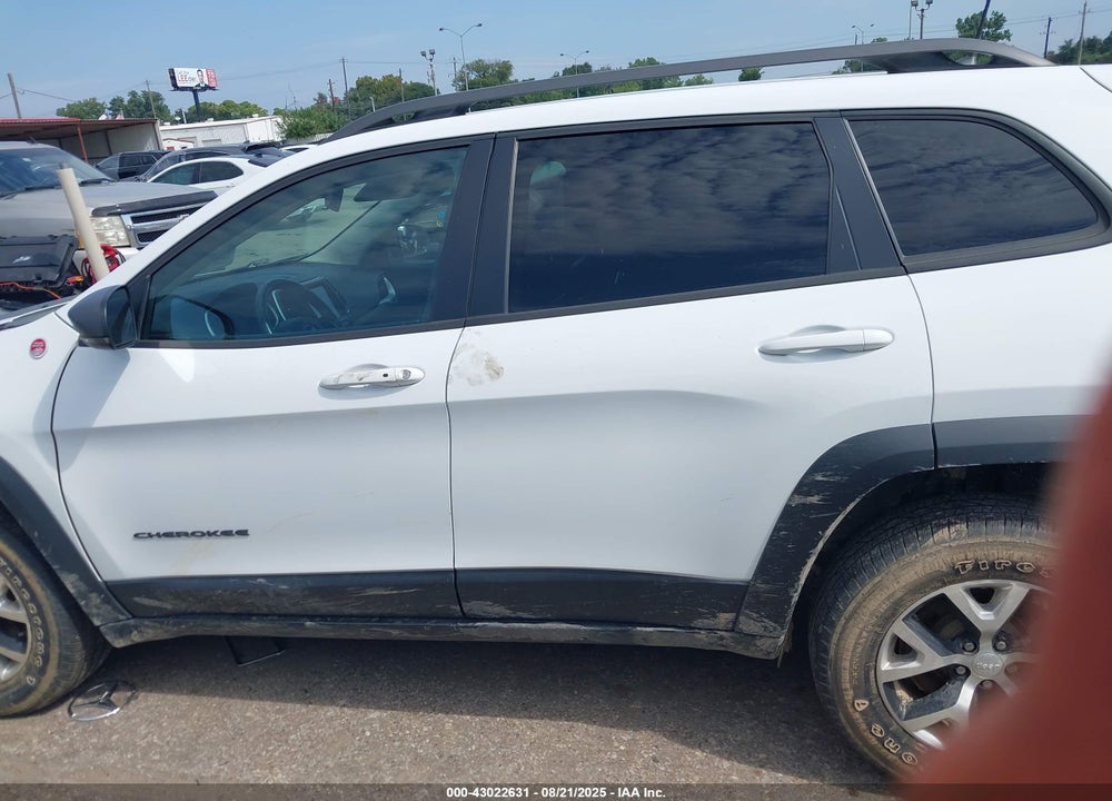2018 JEEP CHEROKEE TRAILHAWK 4X4 VIN: 1C4PJMBX1JD599241