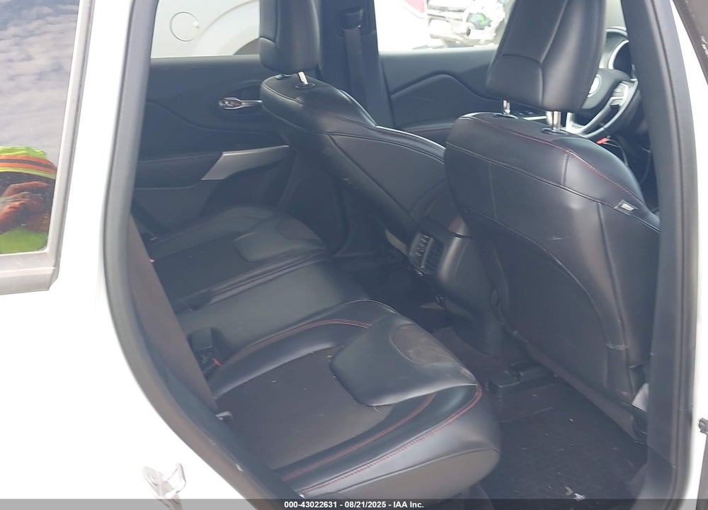 2018 JEEP CHEROKEE TRAILHAWK 4X4 VIN: 1C4PJMBX1JD599241