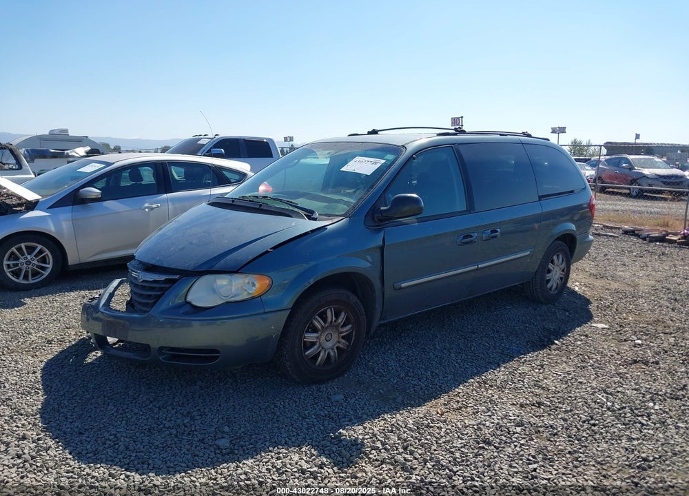 2005 CHRYSLER TOWN & COUNTRY TOURING VIN: 2C4GP54L35R157868