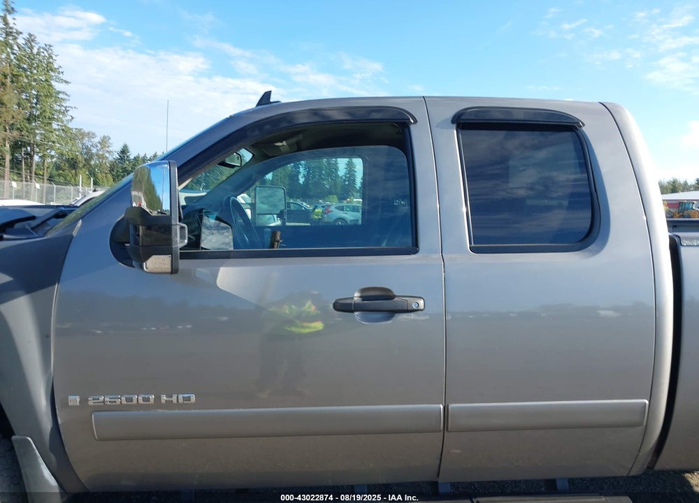 2007 CHEVROLET SILVERADO 2500HD LT1 VIN: 1GCHK29607E556113