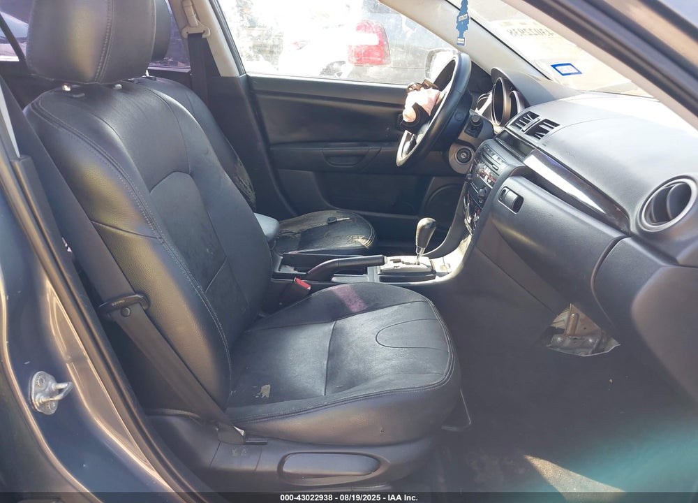 2008 MAZDA 3 I VIN: JM1BK12F181880397