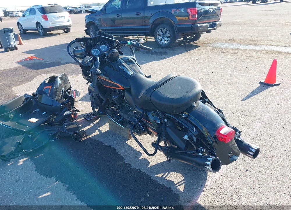 2022 HARLEY-DAVIDSON FLTRK VIN: 1HD1KZF1XNB660155