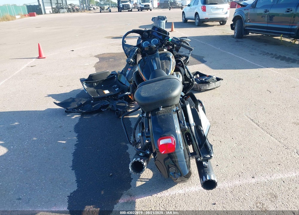 2022 HARLEY-DAVIDSON FLTRK VIN: 1HD1KZF1XNB660155