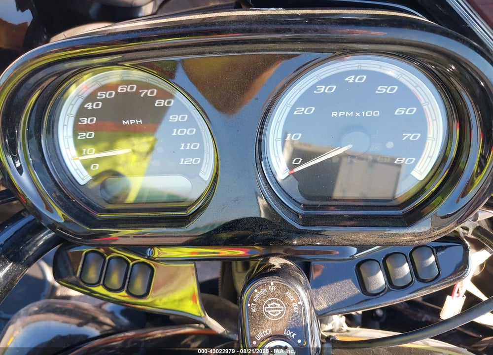 2022 HARLEY-DAVIDSON FLTRK VIN: 1HD1KZF1XNB660155