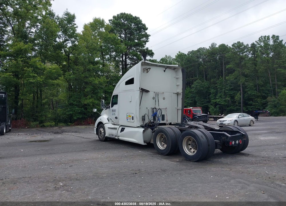 2019 KENWORTH T680 VIN: 1XKYD49X5KJ247238