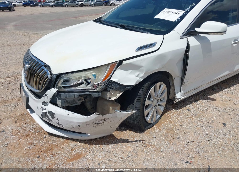 2015 BUICK LACROSSE VIN: 1G4GB5GR9FF162186