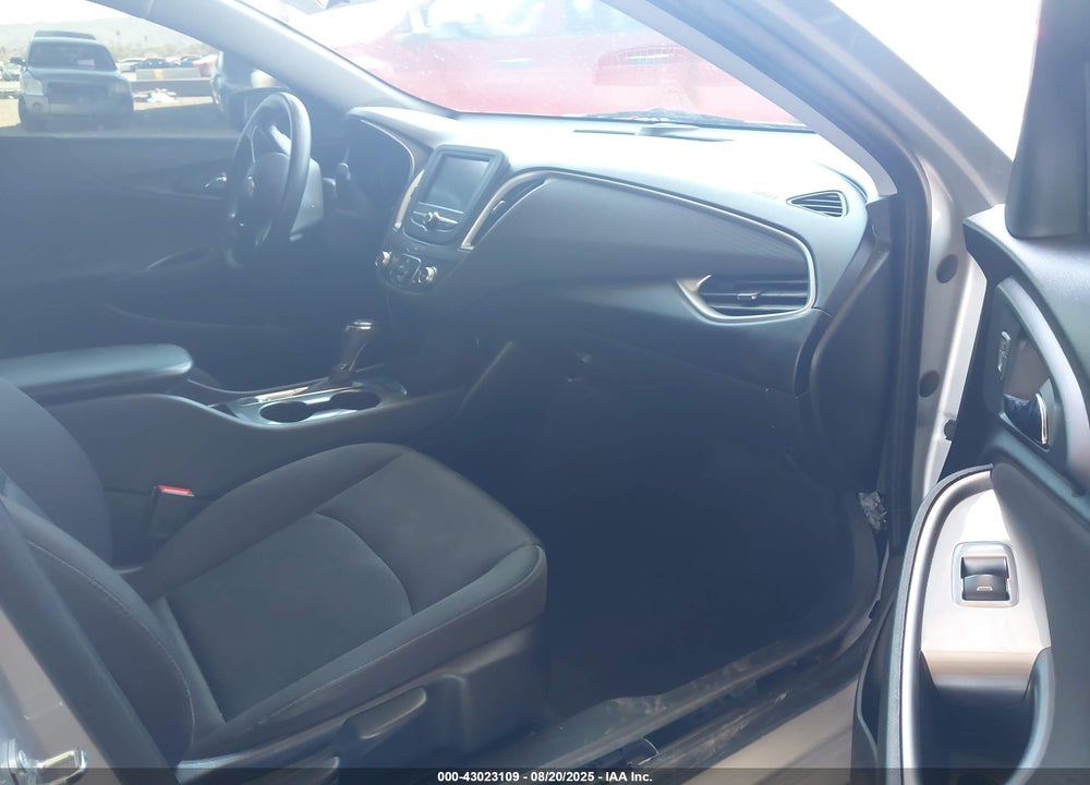 2018 CHEVROLET MALIBU VIN: 1G1ZB5ST0JF240002