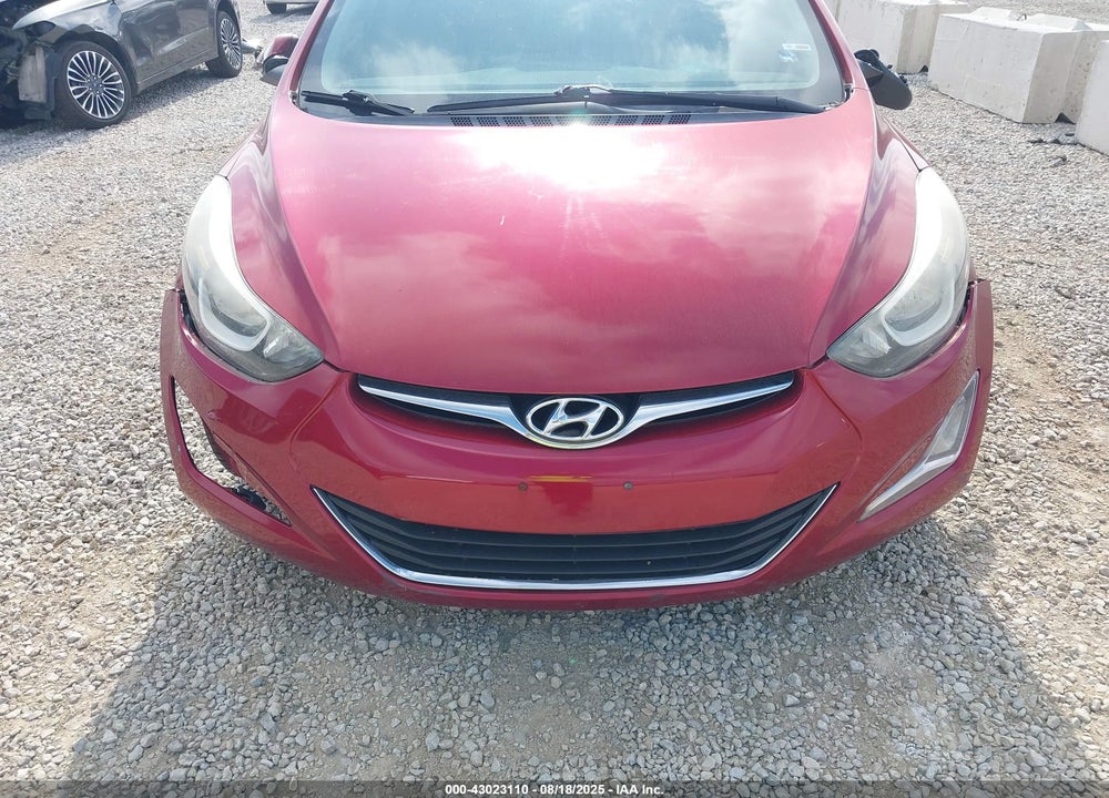 2016 HYUNDAI ELANTRA VIN: 5NPDH4AE6GH770082