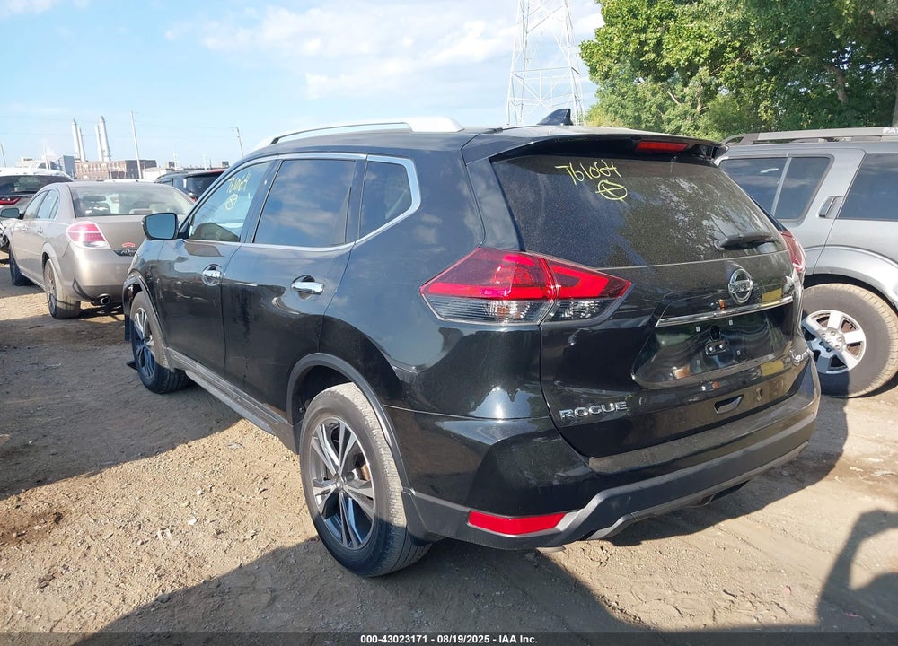 2018 NISSAN ROGUE VIN: 5N1AT2MV3JC761064
