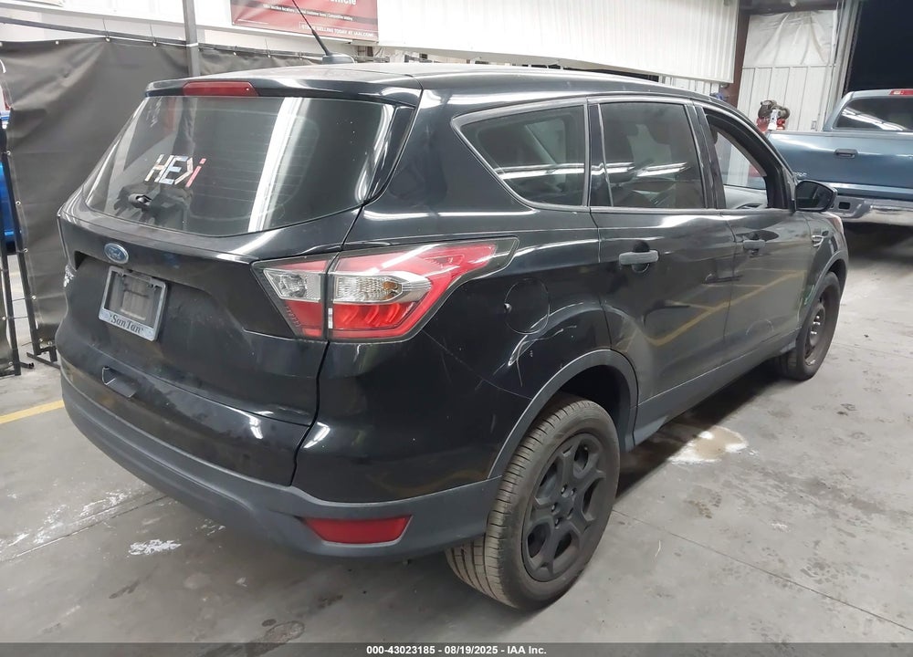 2017 FORD ESCAPE VIN: 1FMCU0F70HUA61841