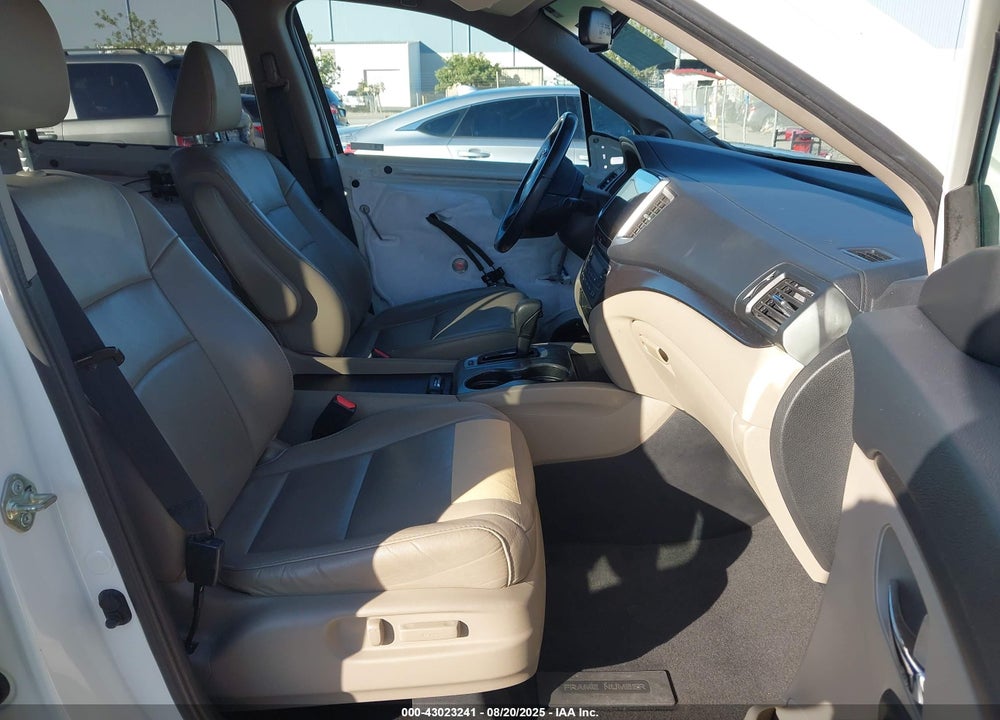 2018 HONDA PILOT VIN: 5FNYF5H55JB026286