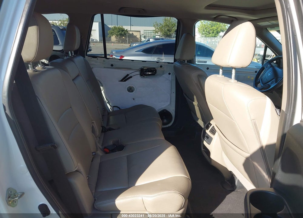 2018 HONDA PILOT VIN: 5FNYF5H55JB026286