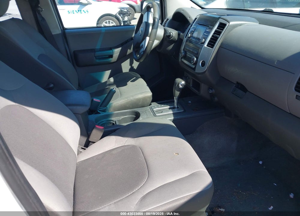 2013 NISSAN XTERRA VIN: 5N1AN0NW2DN815422