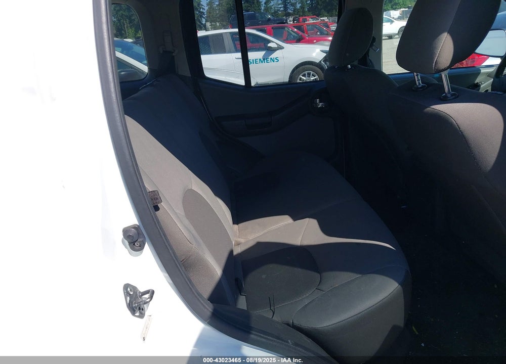 2013 NISSAN XTERRA VIN: 5N1AN0NW2DN815422