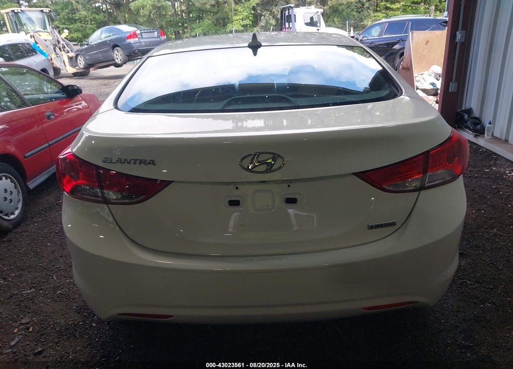 2013 HYUNDAI ELANTRA VIN: 5NPDH4AE9DH446068