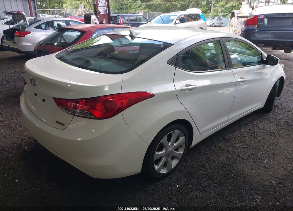 2013 HYUNDAI ELANTRA VIN: 5NPDH4AE9DH446068