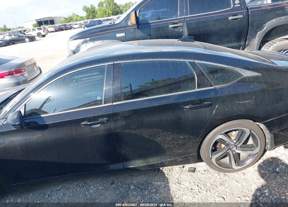 2018 HONDA ACCORD VIN: 1HGCV1F38JA161991
