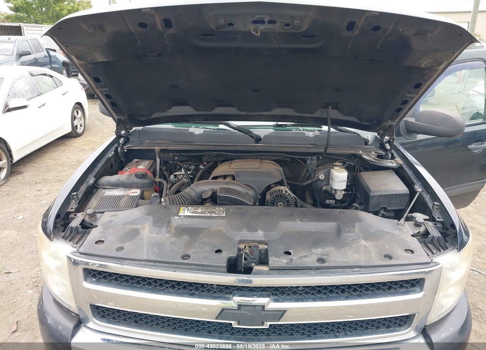2009 CHEVROLET SILVERADO 1500 LT VIN: 3GCEK23M49G272537