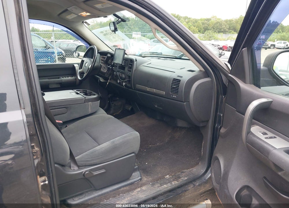 2009 CHEVROLET SILVERADO 1500 LT VIN: 3GCEK23M49G272537