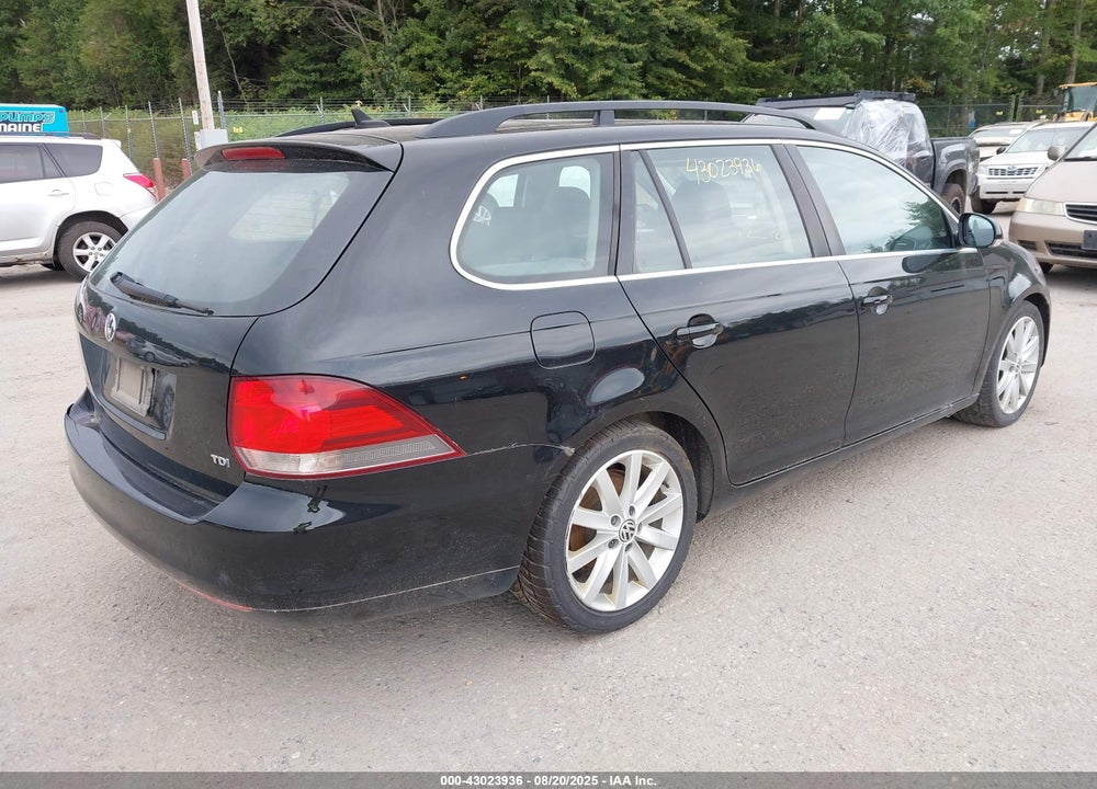 2012 VOLKSWAGEN JETTA SPORTWAGEN 2.0L TDI VIN: 3VWPL7AJ4CM710703