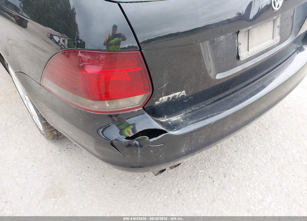 2012 VOLKSWAGEN JETTA SPORTWAGEN 2.0L TDI VIN: 3VWPL7AJ4CM710703