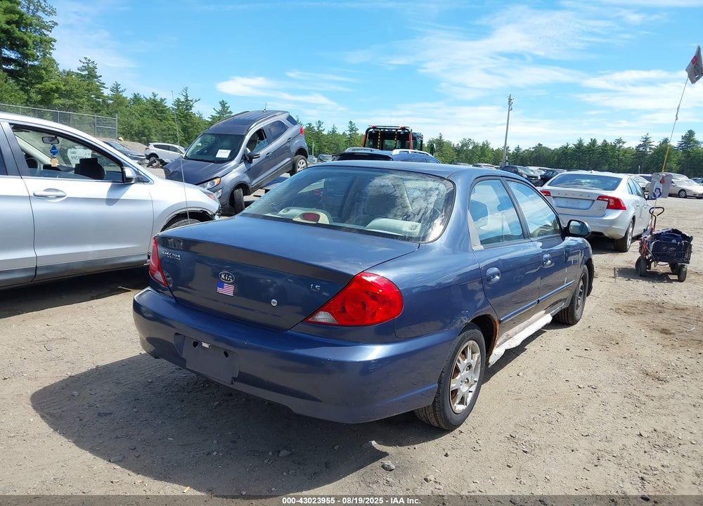 2002 KIA SPECTRA LS VIN: KNAFB121625112059