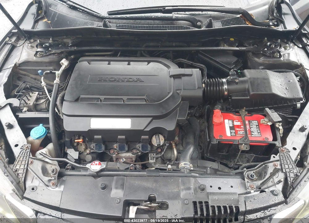 2013 HONDA ACCORD VIN: 1HGCR3F85DA036253