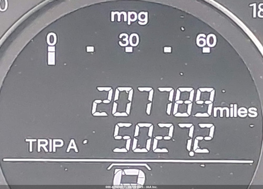 2013 HONDA ACCORD VIN: 1HGCR3F85DA036253