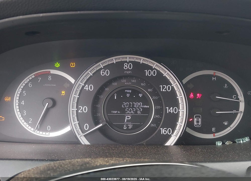 2013 HONDA ACCORD VIN: 1HGCR3F85DA036253