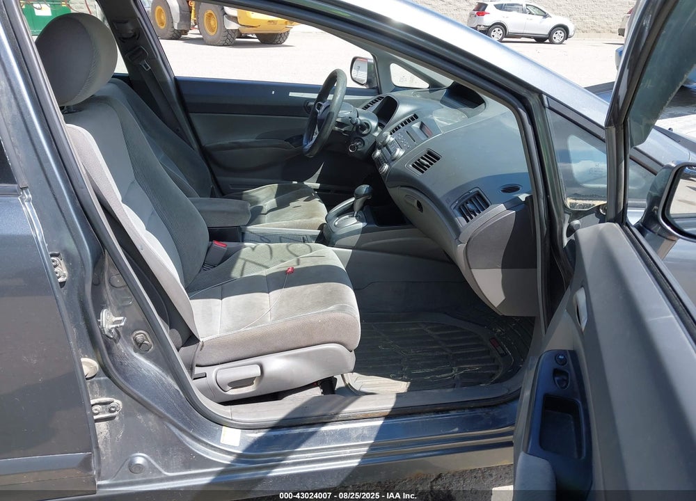 2011 HONDA CIVIC LX VIN: 2HGFA1F56BH308063