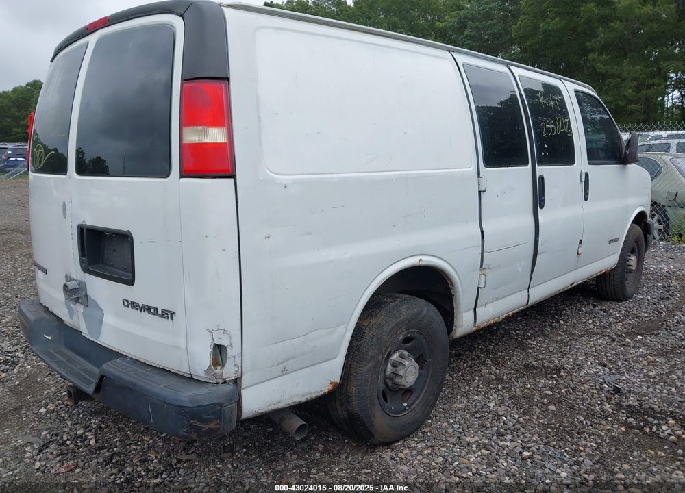 2006 CHEVROLET EXPRESS WORK VAN VIN: 1GCGG25V561124410
