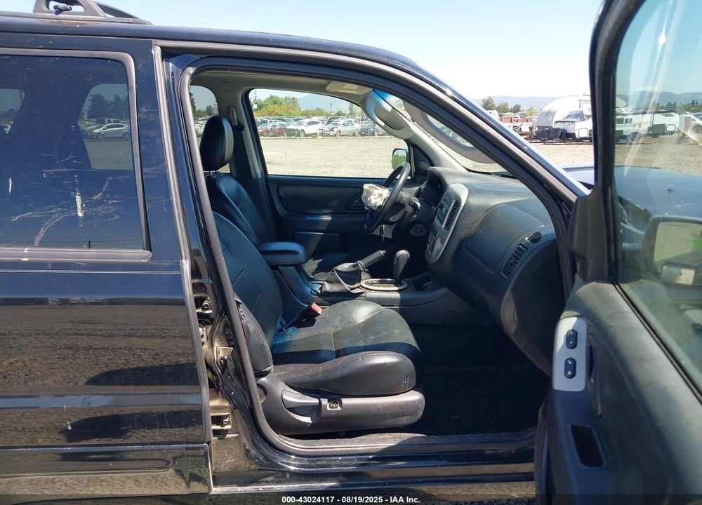 2006 FORD ESCAPE LIMITED VIN: 1FMCU94146KA34489