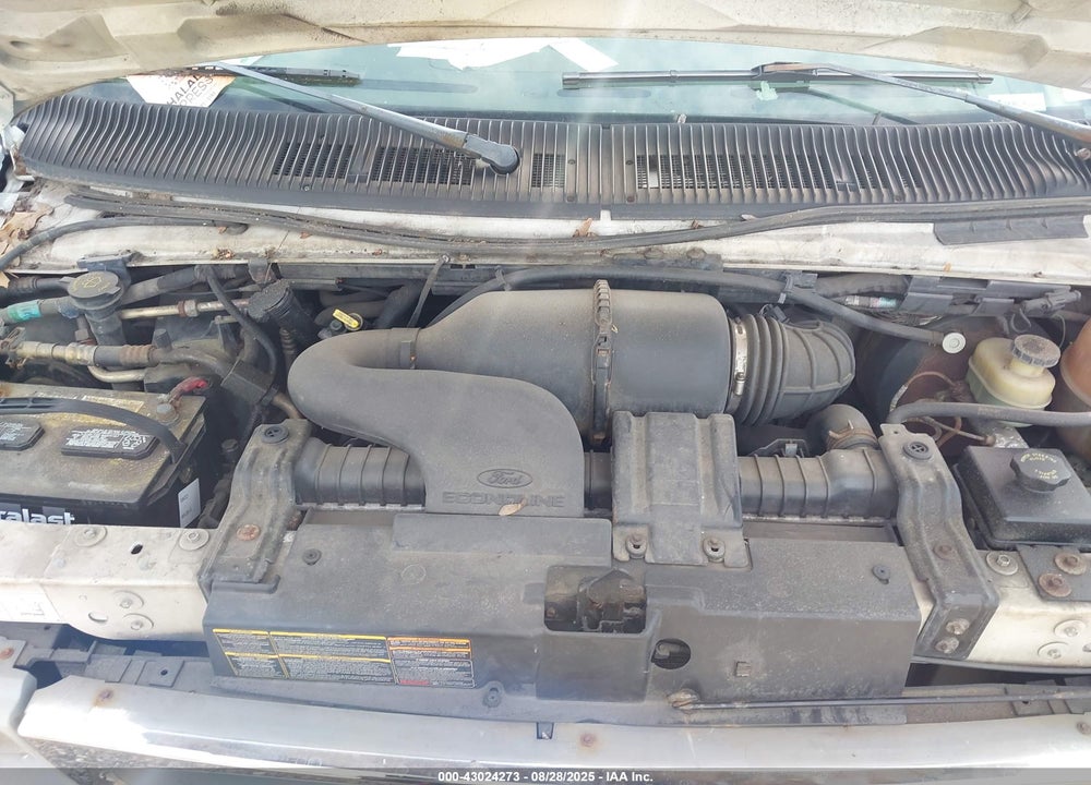 1998 FORD SUPER CLUB WAGON XL/XLT VIN: 1FBSS31L7WHA39163
