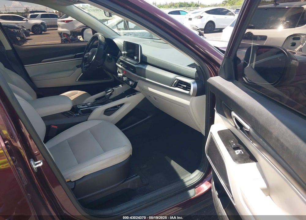 2021 KIA TELLURIDE VIN: 5XYP64HC6MG144428