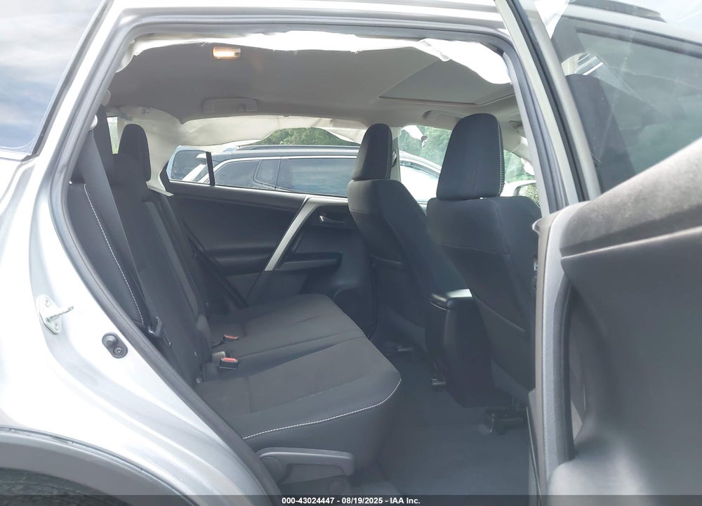 2016 TOYOTA RAV4 VIN: 2T3RFREV3GW432490