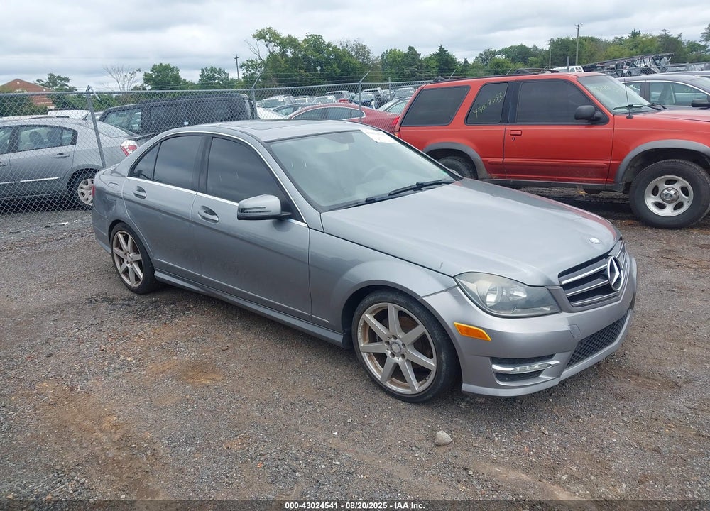 2014 MERCEDES-BENZ C 250 SPORT VIN: WDDGF4HB8EA959289