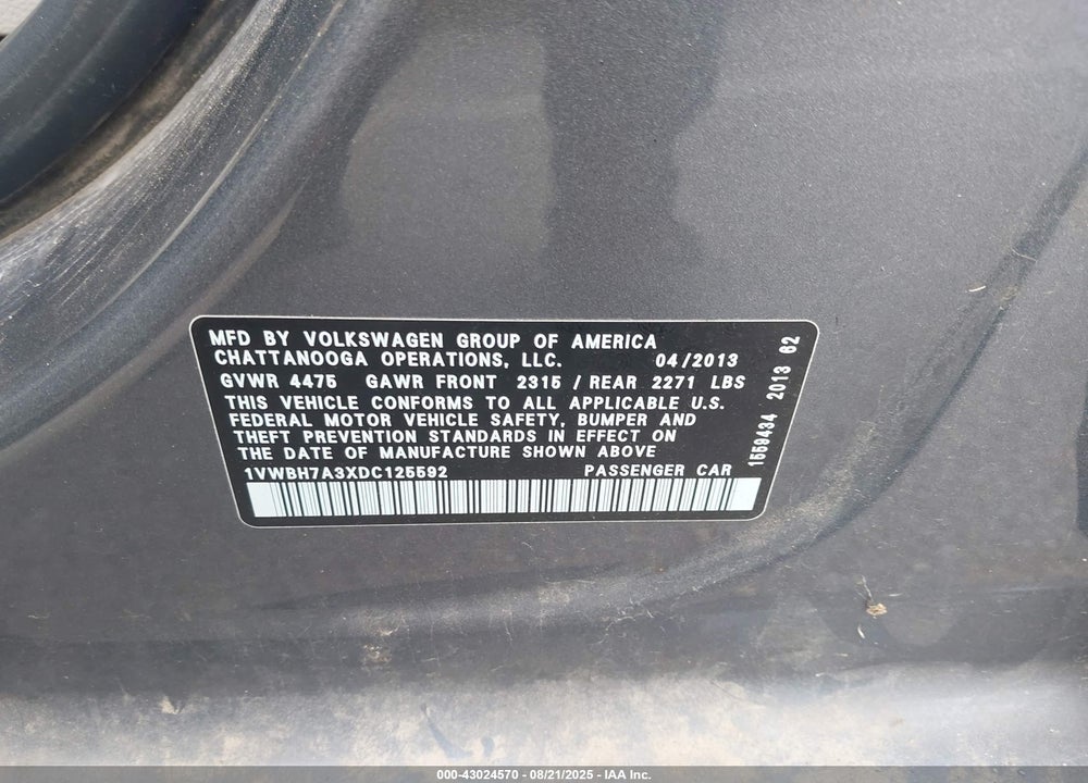 2013 VOLKSWAGEN PASSAT VIN: 1VWBH7A3XDC125592
