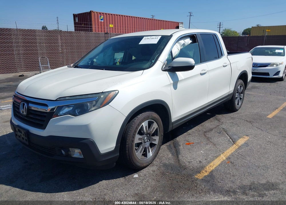 2018 HONDA RIDGELINE VIN: 5FPYK2F67JB001516