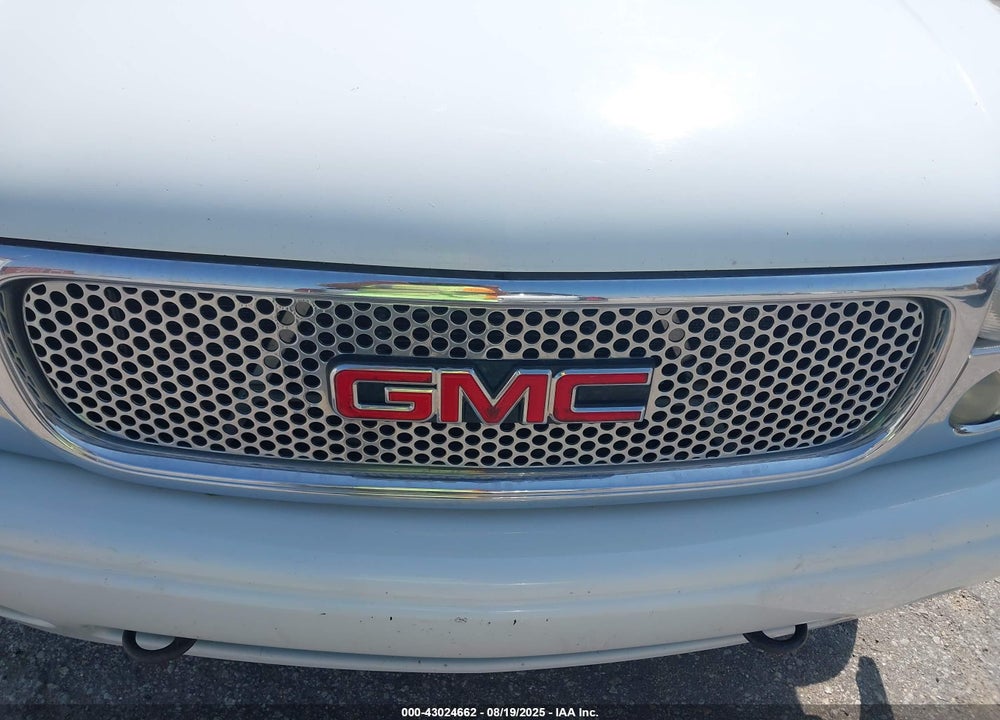 2004 GMC YUKON VIN: 1GKEK63U64J303063