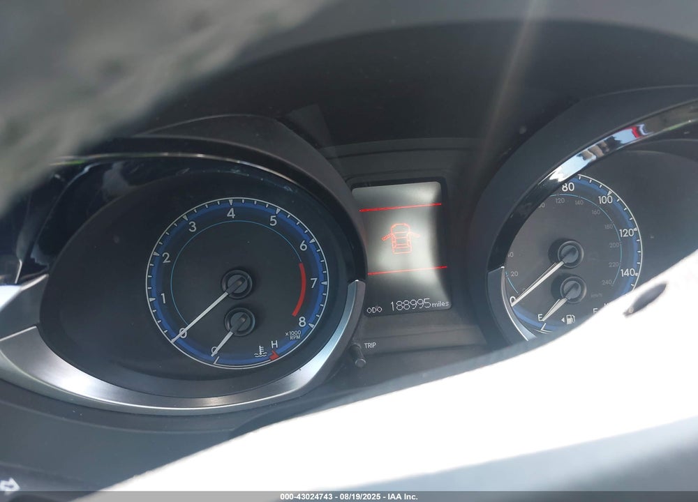 2015 TOYOTA COROLLA VIN: 5YFBURHE1FP345621