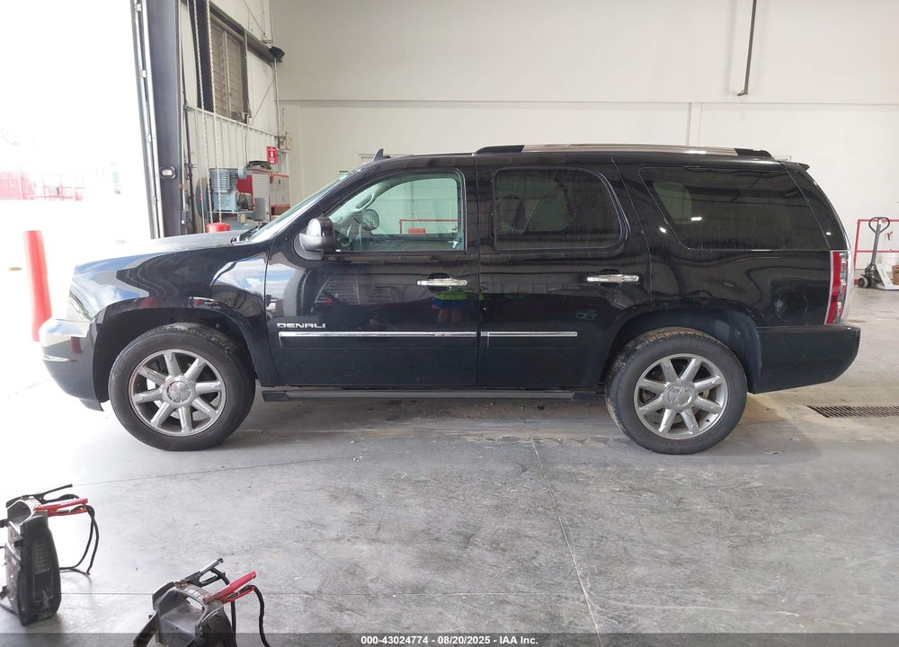 2013 GMC YUKON VIN: 1GKS2EEF8DR301392