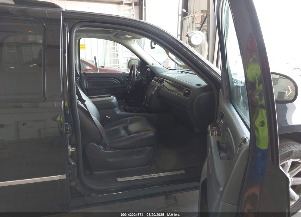 2013 GMC YUKON VIN: 1GKS2EEF8DR301392