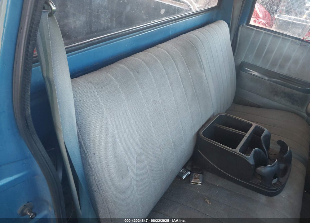 1989 CHEVROLET S TRUCK S10 VIN: 1GCBS14E9K2139257