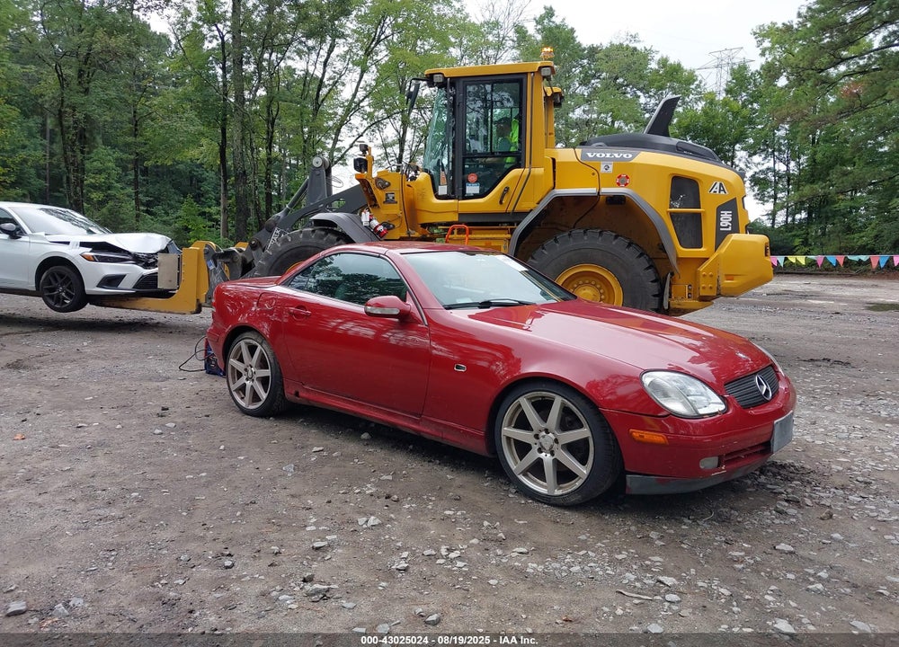2003 MERCEDES-BENZ SLK 320 VIN: WDBKK65F73F287050