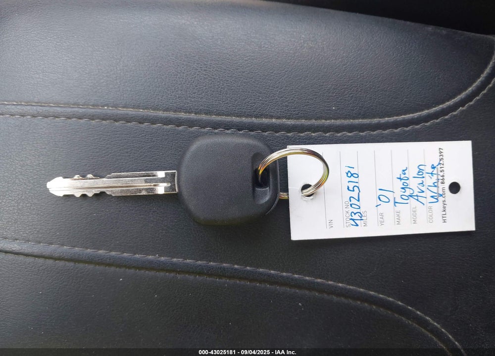 2001 TOYOTA AVALON XLS W/BUCKET SEATS VIN: 4T1BF28B91U141051